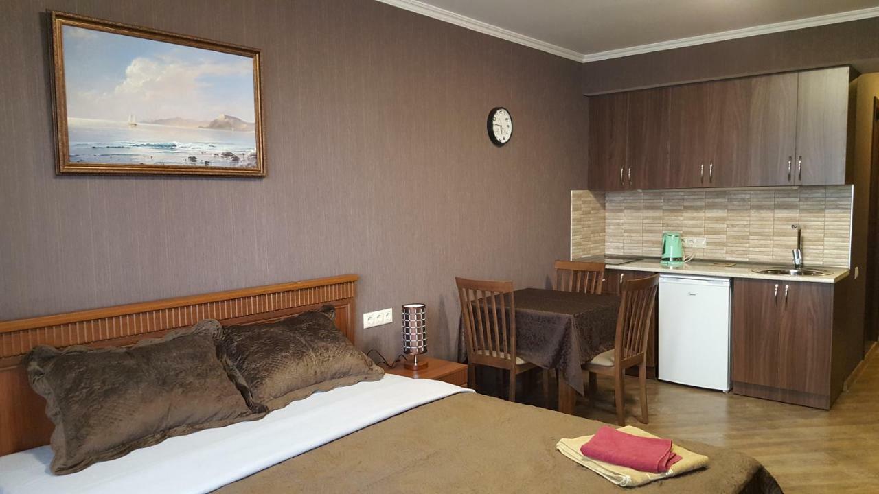 Mimino Apartment Deluxe First Line Batumi Esterno foto